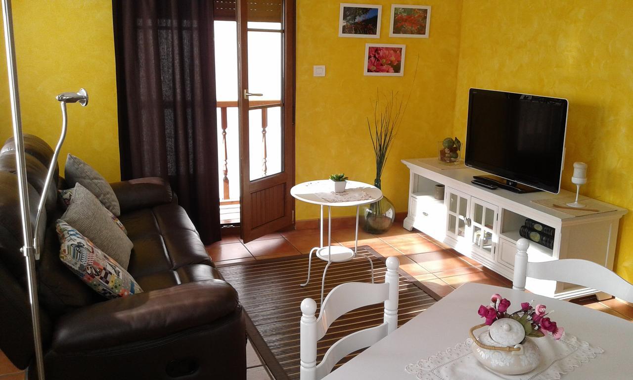 Country house El Llagar De Mestas De Con